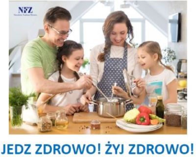 Promocyjna grafika przedstawia rodzinę - rodziców i dwie córeczki przy kuchennym stole, na którym są dietetyczne produkty spożywcze.